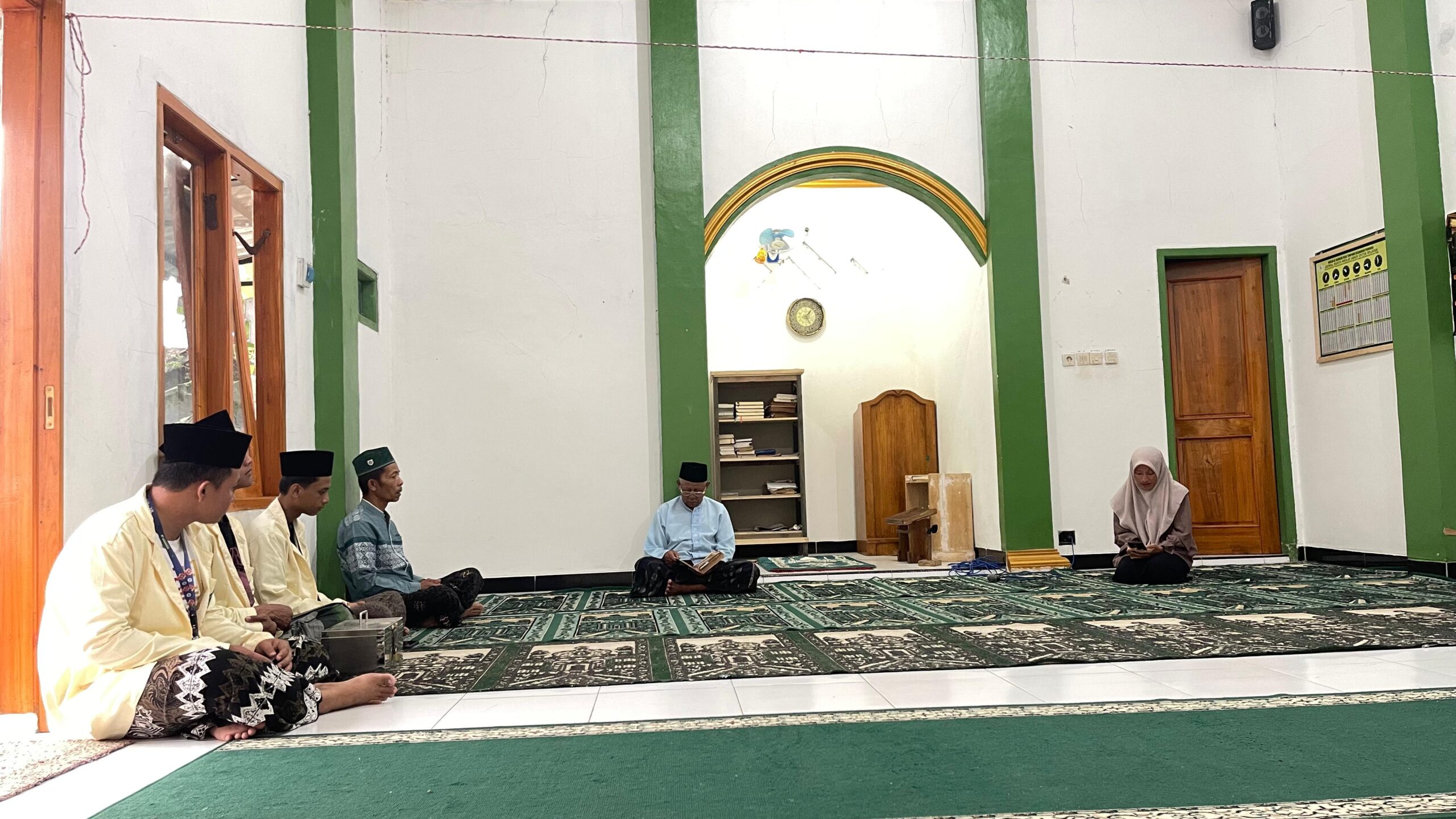 Menumbuhkan Cinta Al-Qur’an, Menguatkan Kebersamaan Menumbuhkan Cinta Al-Qur’an, Menguatkan Kebersamaan